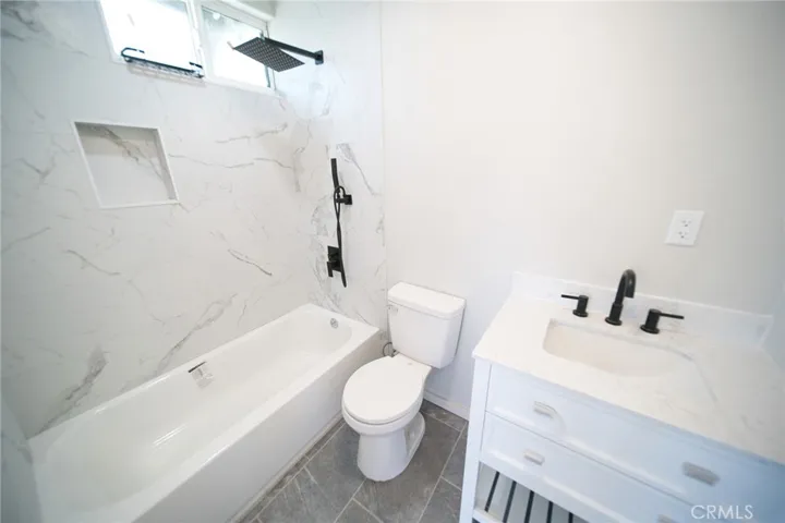 1336 W 118th Street, Los Angeles, California 90044