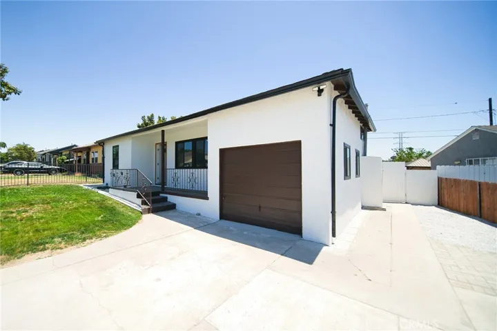 1336 W 118th Street, Los Angeles, California 90044
