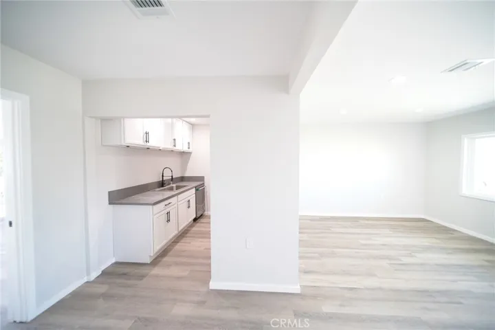 1336 W 118th Street, Los Angeles, California 90044