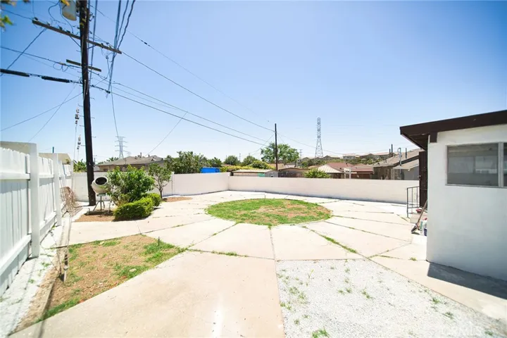 1336 W 118th Street, Los Angeles, California 90044