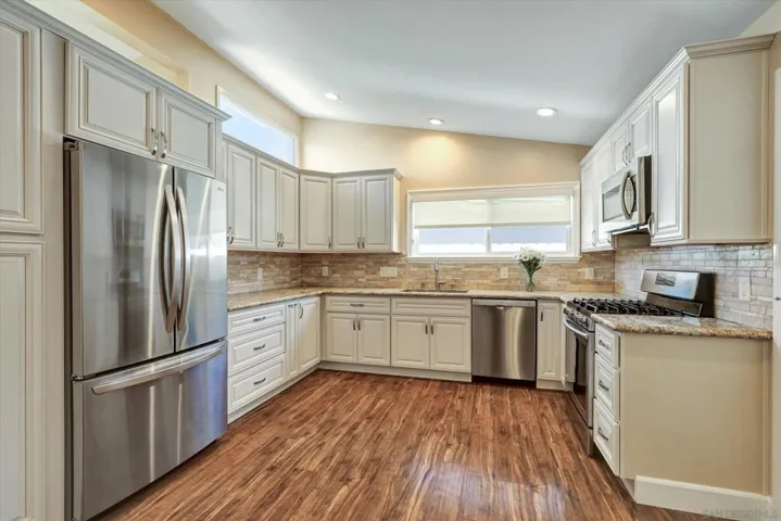 3894 Mount Blackburn, San Diego, California 92111