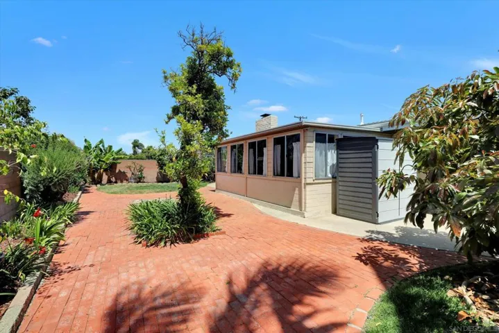 3894 Mount Blackburn, San Diego, California 92111