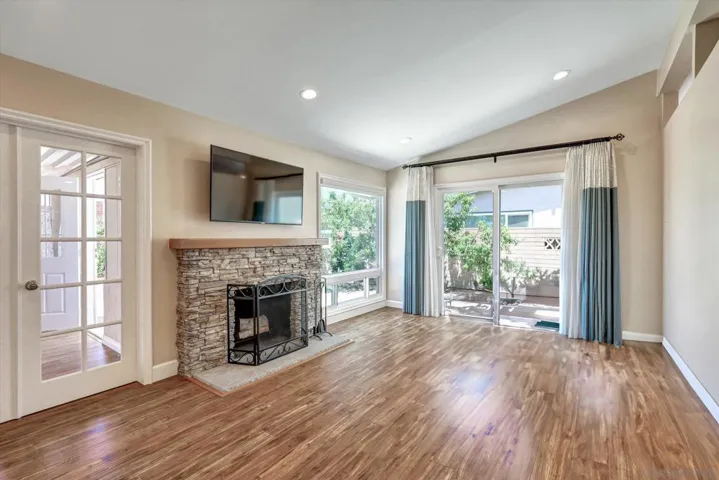 3894 Mount Blackburn, San Diego, California 92111