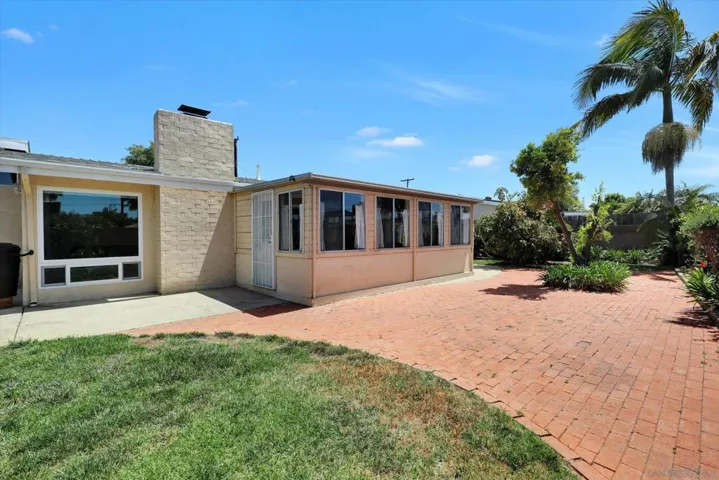 3894 Mount Blackburn, San Diego, California 92111