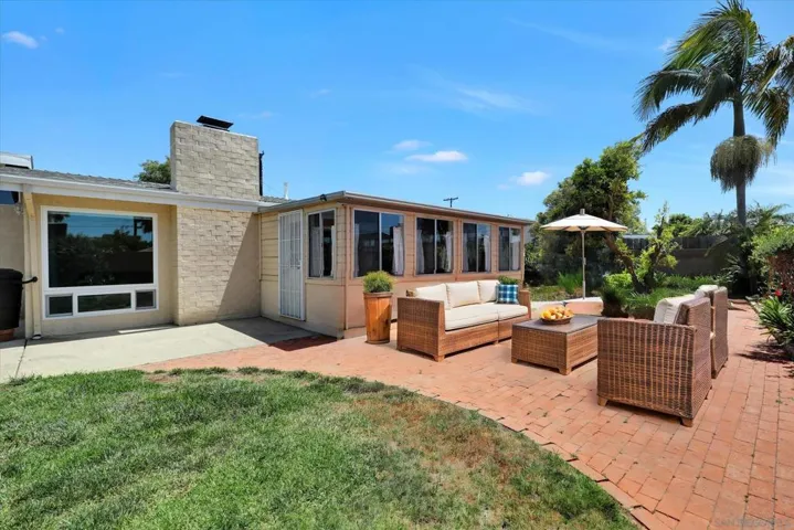 Virtual Staging.