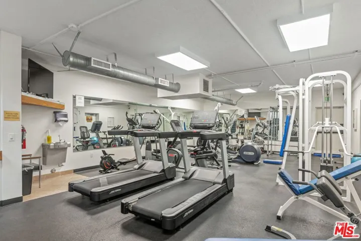 8180 Manitoba Street 223, Playa Del Rey, California 90293