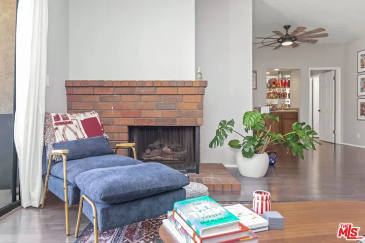 8180 Manitoba Street 223, Playa Del Rey, California 90293