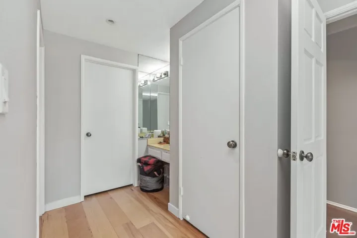 8180 Manitoba Street 223, Playa Del Rey, California 90293