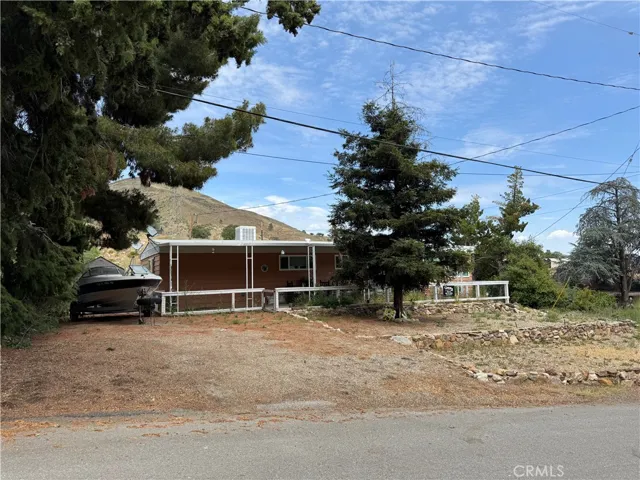 200 Tillie Creek Road, Wofford Heights, California 93285