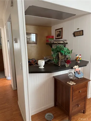 Wet bar area
