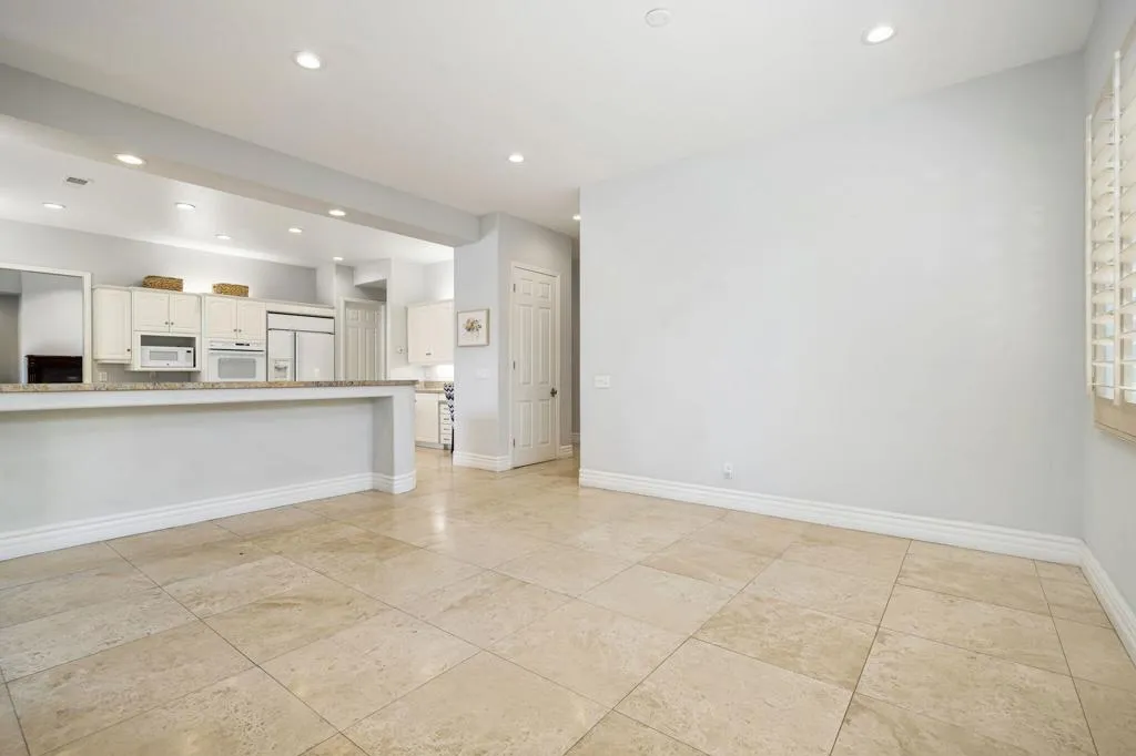 8 Elizabeth Court, Rancho Mirage, California 92270 home-pic-24