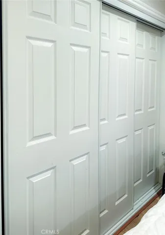 Closet bedroom 1