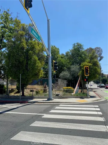 High visibility corner