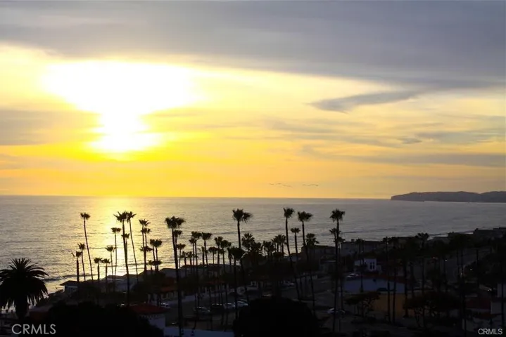 Vibrant colors sunsets every night