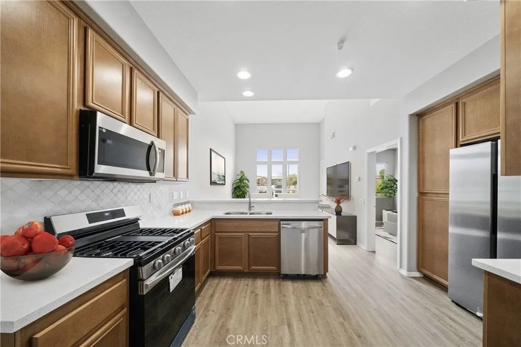 986 Coriander Drive 304, Hemet, California 92545 home-pic-0