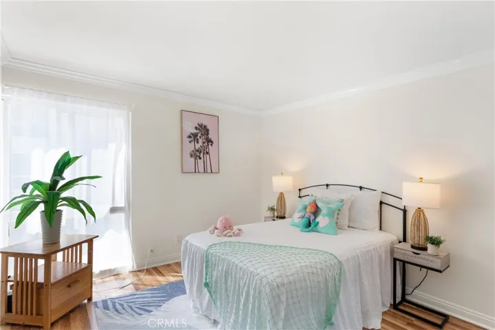 Guest bedroom