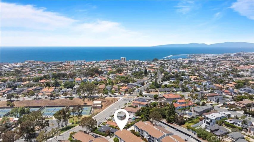 Aerial view of the Redondo Beach toward the Marina