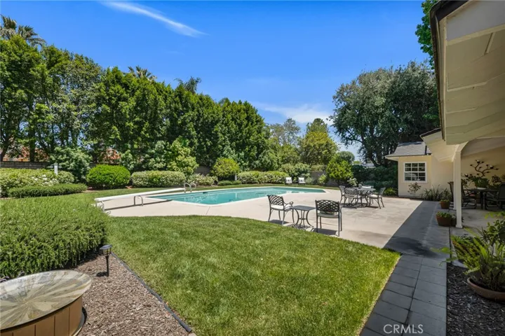 19439 Mayall Street, Northridge, California 91324