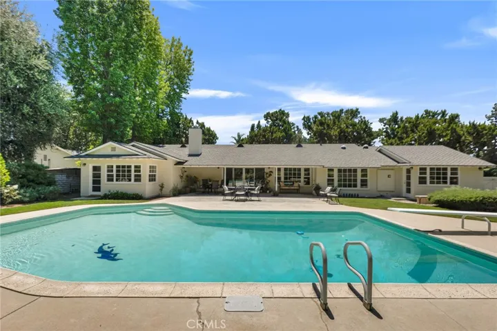 19439 Mayall Street, Northridge, California 91324