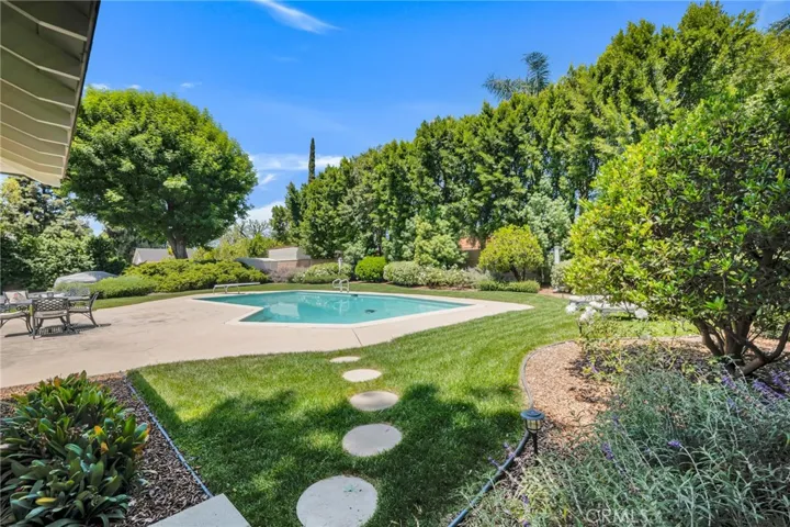 19439 Mayall Street, Northridge, California 91324
