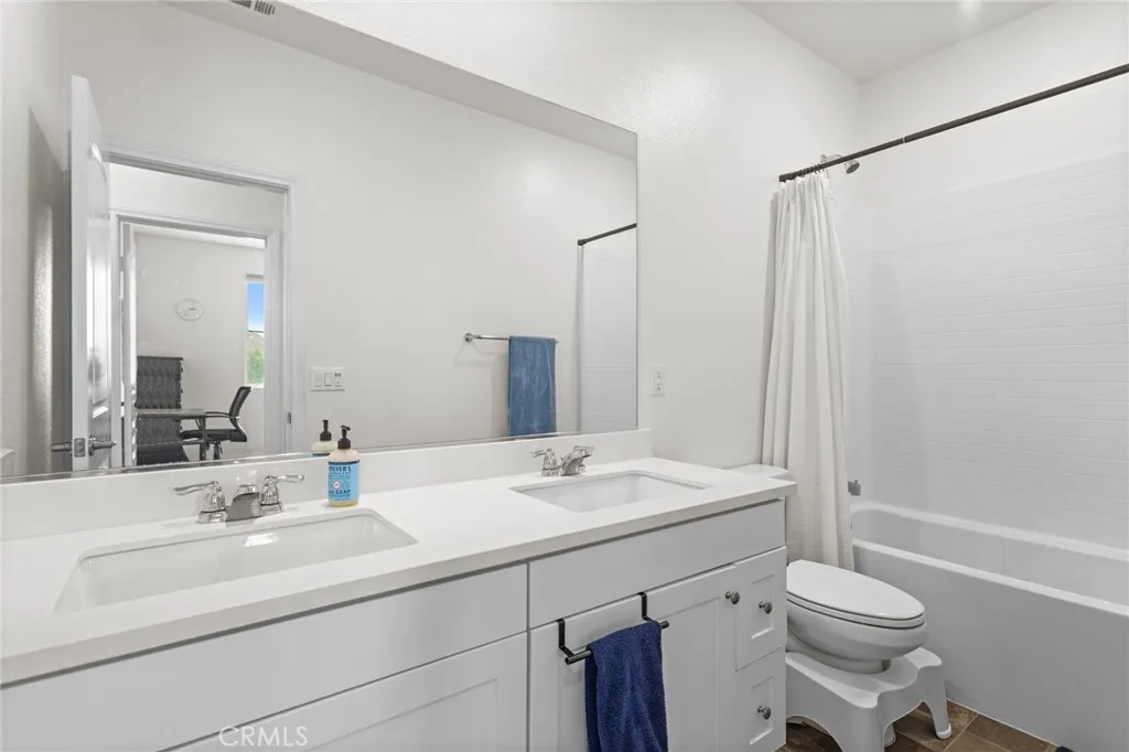 27083 Comrade Circle, Menifee, California 92585 home-pic-19