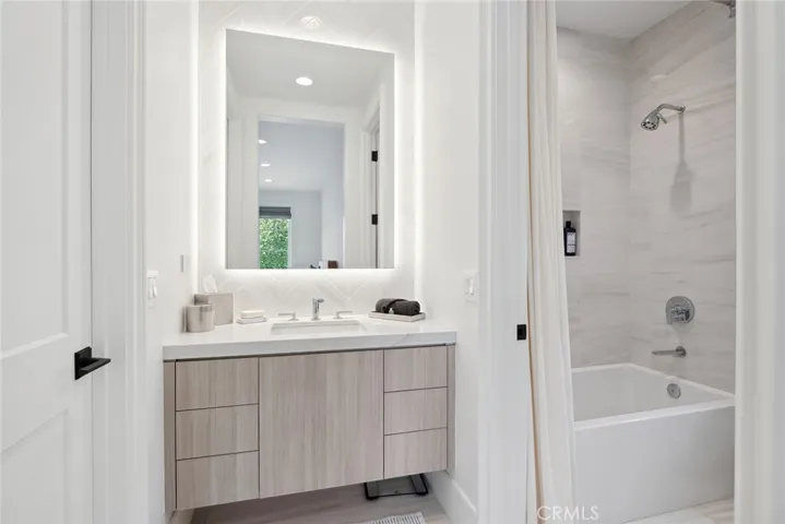 4177 Prado De Los Pajaros, Calabasas, California 91302