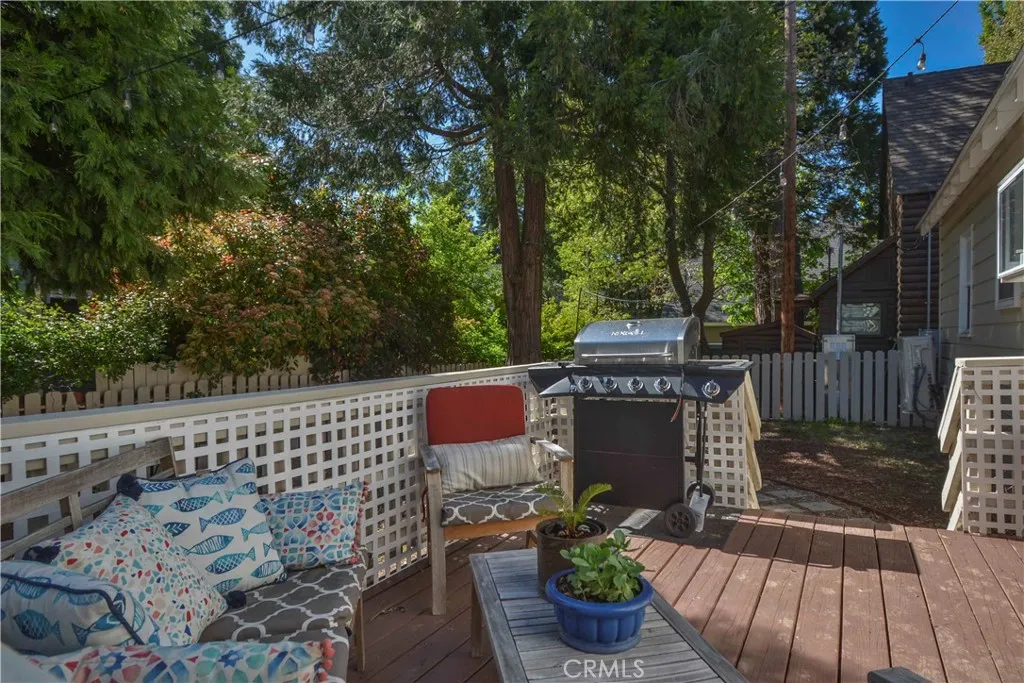 381 Maple Drive, Lake Arrowhead, California 92352 home-pic-14