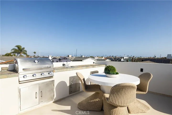 110 Via Orvieto, Newport Beach, California 92663