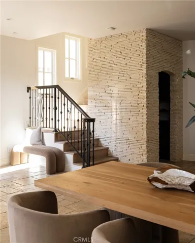 110 Via Orvieto, Newport Beach, California 92663