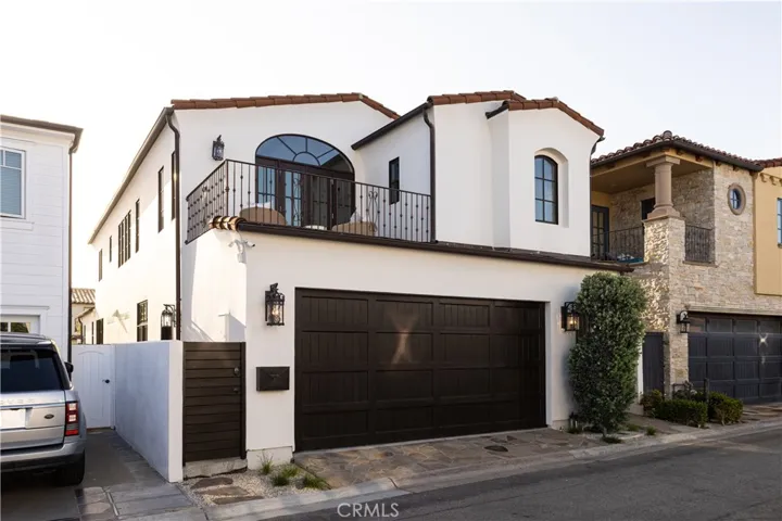 110 Via Orvieto, Newport Beach, California 92663