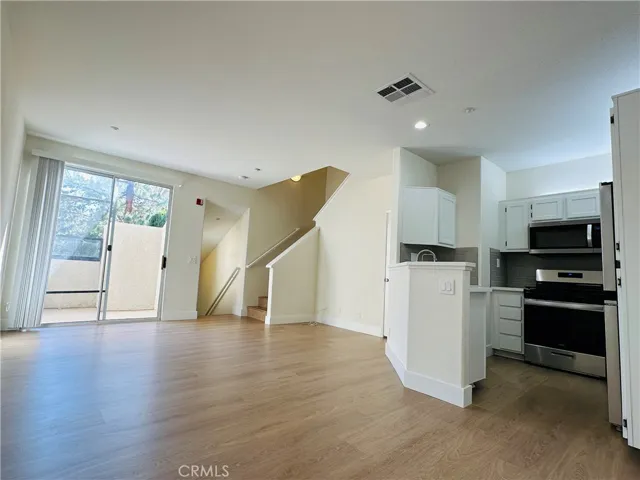 3308 Aspen Grove, Irvine, California 92618