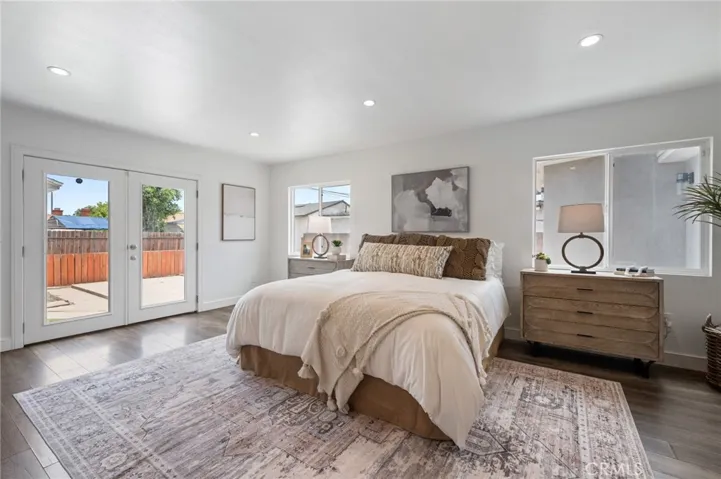 6056 California Avenue, Long Beach, California 90805