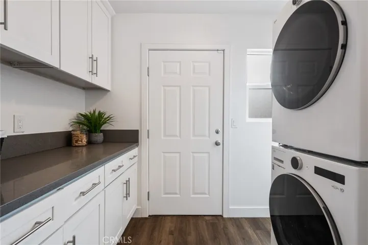 6056 California Avenue, Long Beach, California 90805