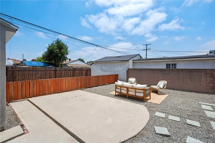 6056 California Avenue, Long Beach, California 90805