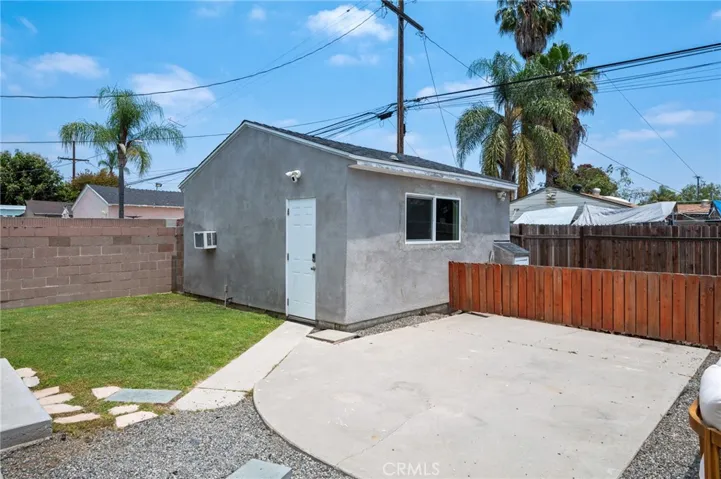 6056 California Avenue, Long Beach, California 90805