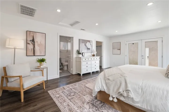 6056 California Avenue, Long Beach, California 90805