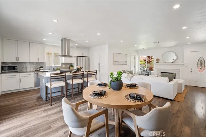 6056 California Avenue, Long Beach, California 90805