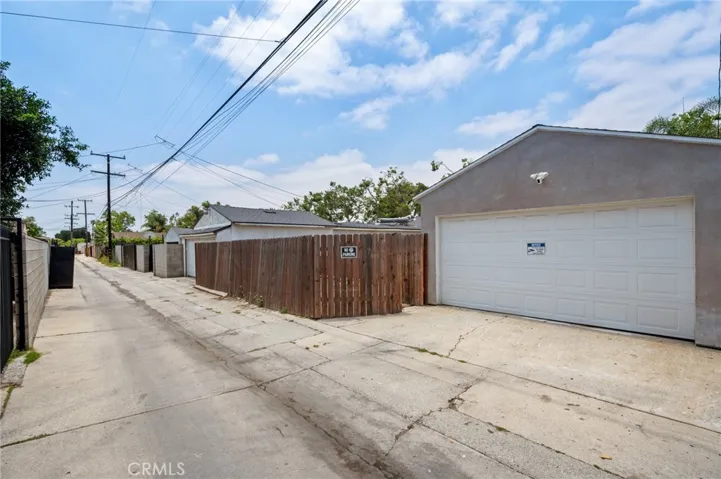 6056 California Avenue, Long Beach, California 90805