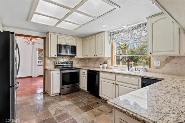26061 Augusta Drive, Lake Arrowhead, California 92391