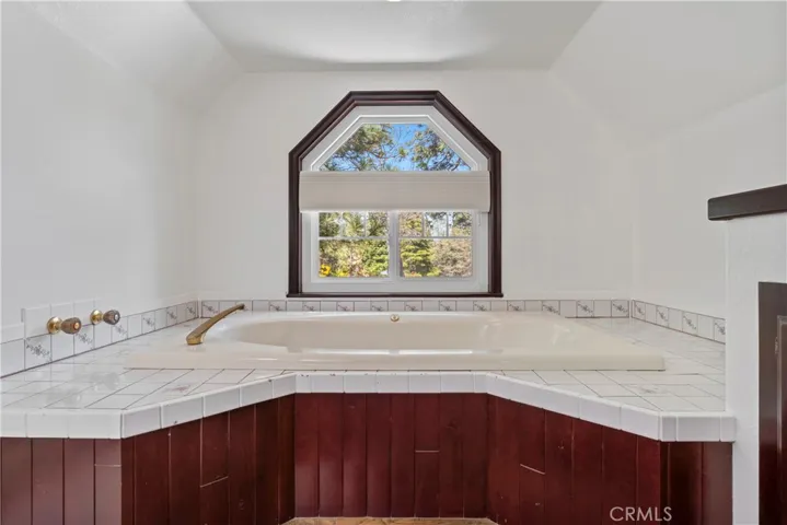 26061 Augusta Drive, Lake Arrowhead, California 92391