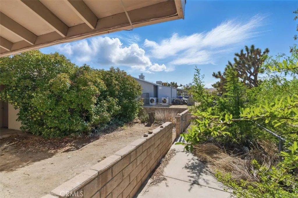 56620 Hidden Gold Drive, Yucca Valley, California 92284 home-pic-44