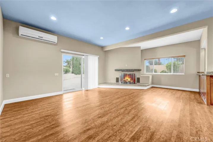 Extended large family room w fireplace and drybar room for pool table and more...