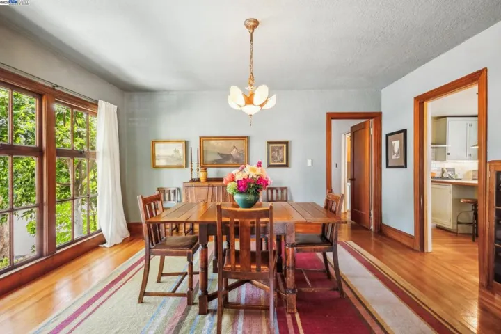 2916 Fillmore St, Alameda, California 94501