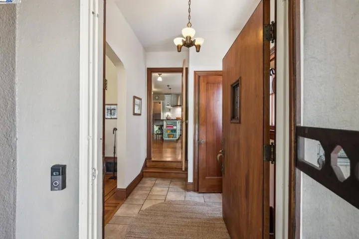 2916 Fillmore St, Alameda, California 94501