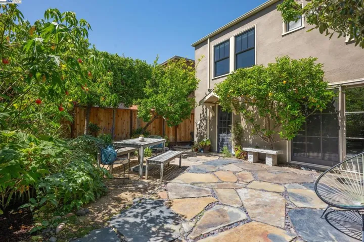 2916 Fillmore St, Alameda, California 94501