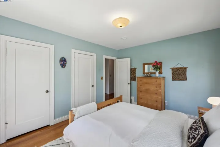 2916 Fillmore St, Alameda, California 94501