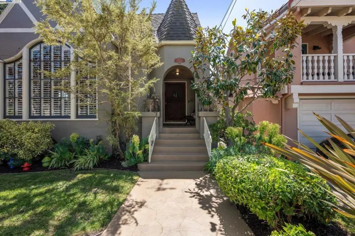 2916 Fillmore St, Alameda, California 94501