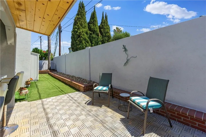 Nice Sitting Area