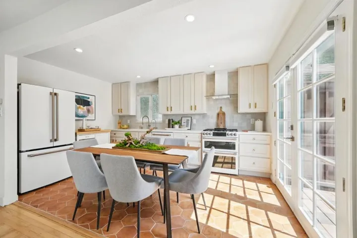 6532 Claremont Avenue, Richmond, California 94805