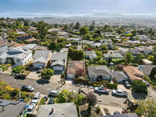 6532 Claremont Avenue, Richmond, California 94805